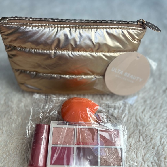NWT Ulta Beauty Collection 9-Piece Makeup Gift Set - Picture 2 of 5